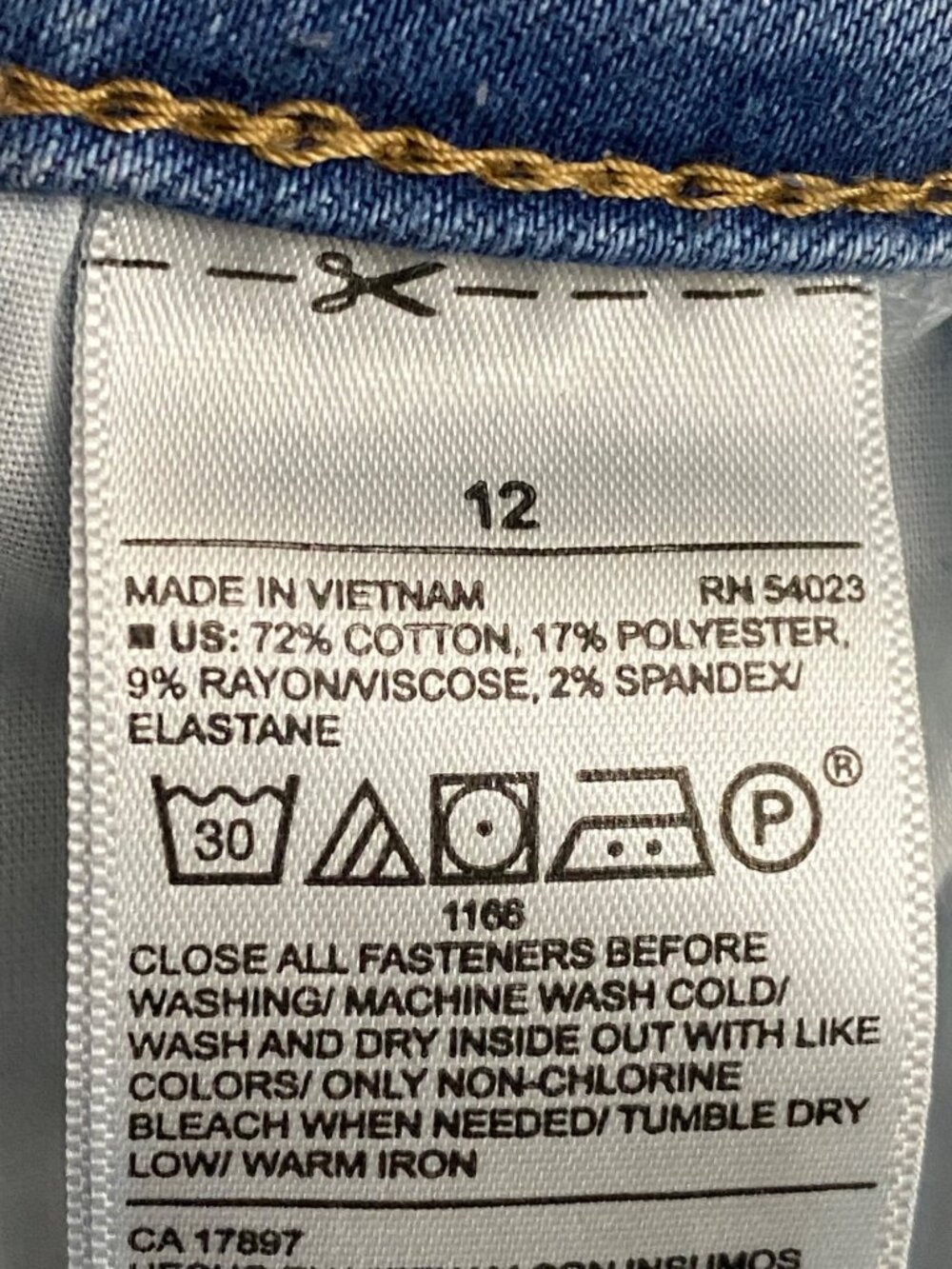 Old Navy Rockstar Super Skinny Light Blue Denim Jeans Women’s Size 12 Regular - Picture 7 of 7